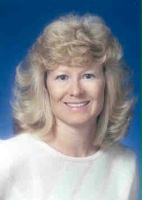 Carolyn Goff / Sekretarka w szkole