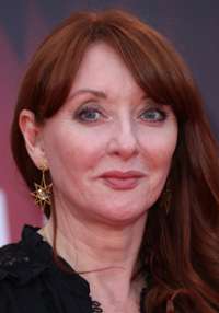 Elizabeth Berrington 