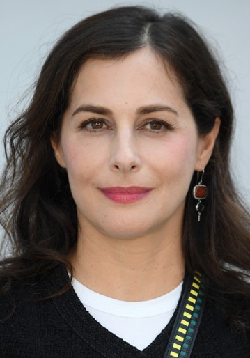 Amira Casar / Beatrice