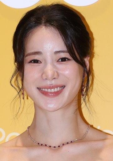 Ji-yeon Lim / Yeon-jin Park
