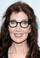 Joanna Gleason / Roberta