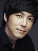 Won-young Choi / Gook Ahn, sekretarz Do-hyeon Cha