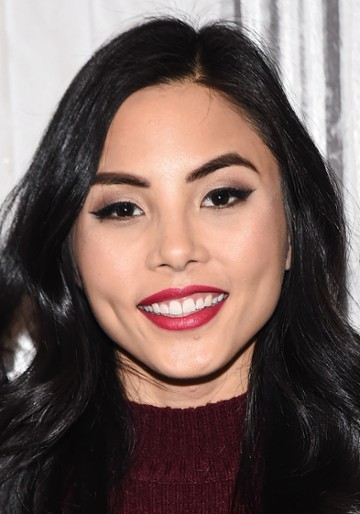 Anna Akana / 
