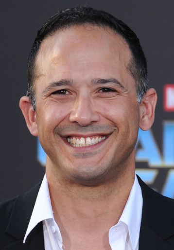 Joe Nieves / Carl