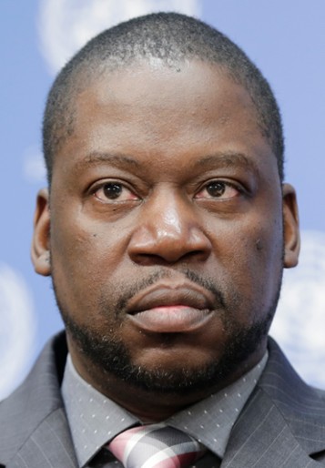 Daryl Mitchell / Stitch