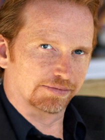 Courtney Gains / Mężczyzna z sześcioma palcami u ręki / Frank Nunn