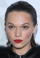 Anna Brewster / Doris