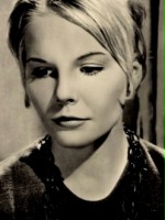 Karin Vesely 