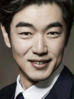 Jong-hyuk Lee / Kierowca Park Moo-rang