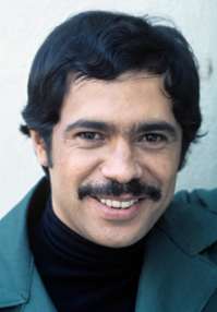Reni Santoni 