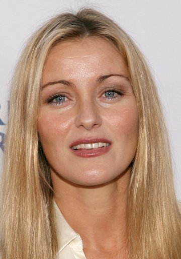 Louise Lombard / Josephine Carswell