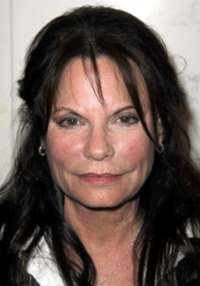Kay Lenz 