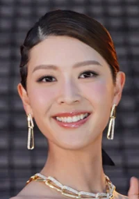 Jennifer Yu X