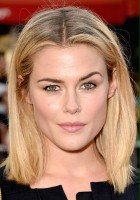 Rachael Taylor / Jane