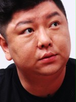 Tianzuo Liu / Oficer Wang