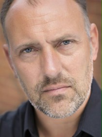 Dean Kilbey / Taks&oacute;wkarz