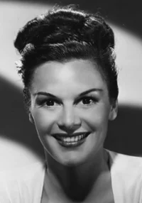 Patricia Medina I