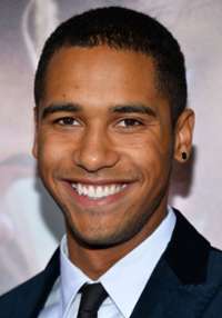 Elliot Knight 