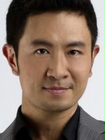 Adrian Pang / Ojciec Matthew Tan