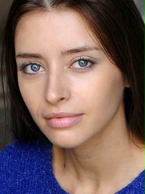 Ariadna Cabrol / Maria