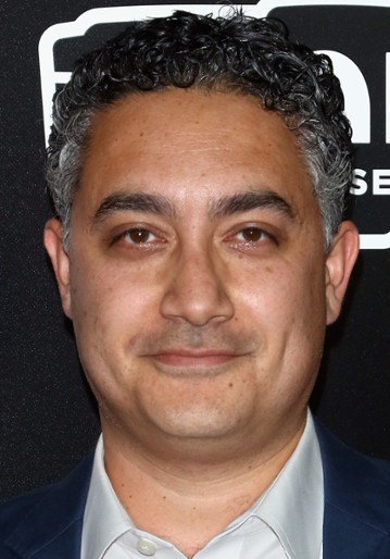 Alessandro Juliani / John Marshall