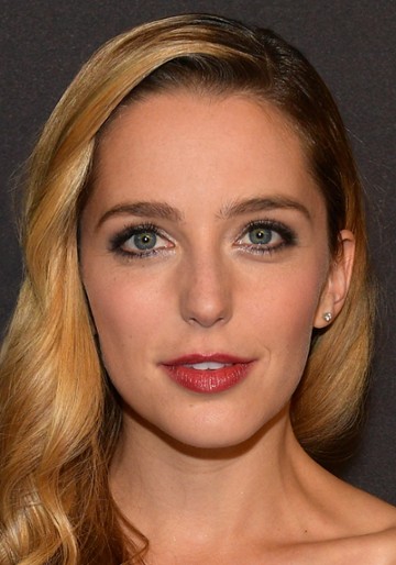 Jessica Rothe / Samantha