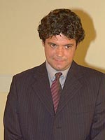 Felipe Camargo / Luís, ojciec João