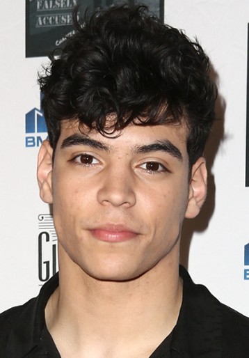 Aaron Dominguez / Oscar