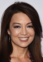 Ming-Na Wen / Prowadząca