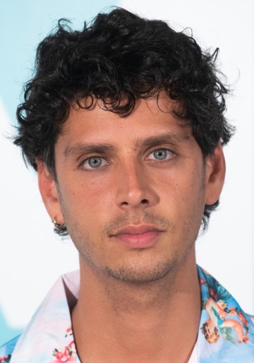 Eduardo Casanova / Carlos