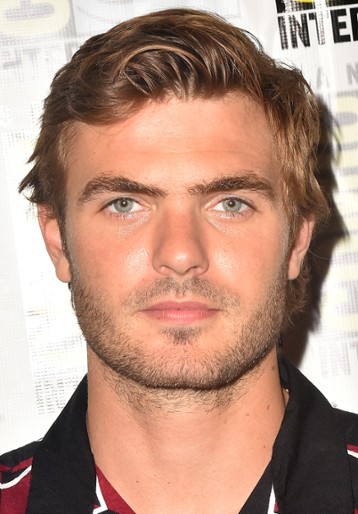 Alex Roe / Pat Garrett