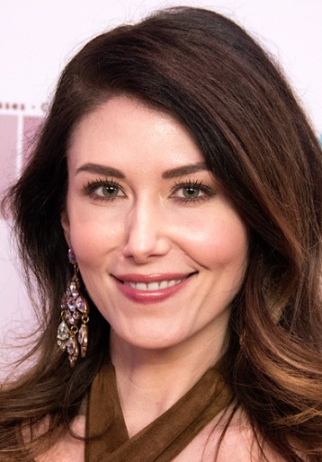 Jewel Staite / Naomi Harvey