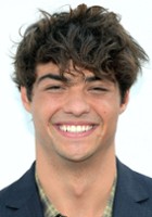 Noah Centineo / Peter