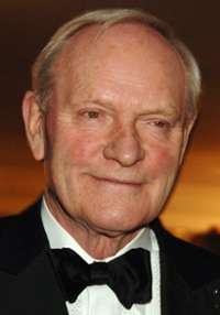 Julian Glover I