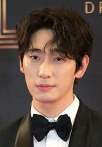 Yoon Park 
