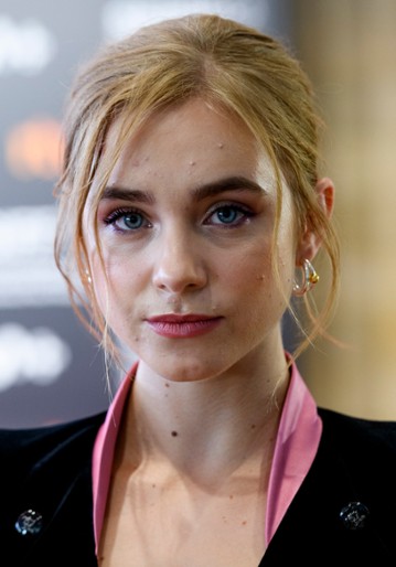 Clara Galle / Greta