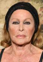 Ursula Andress