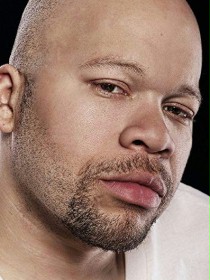 Rekkhan / Mężczyzna w białej koszuli