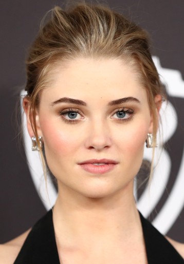 Virginia Gardner / Bernadette