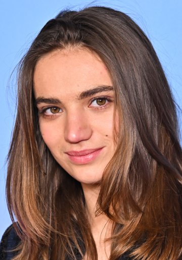 Billie Blain / Louise Willow