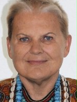 Elżbieta Dzikowska / 