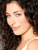 Gina Manziello / Współpracowniczka
