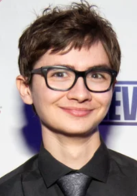 Elliott Fullam 