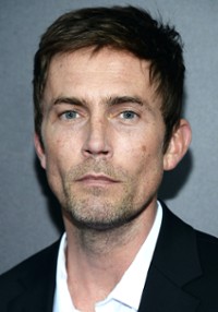 Desmond Harrington