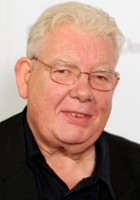 Richard Griffiths / Donald