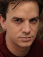 Bradley Wayne James / Kurt