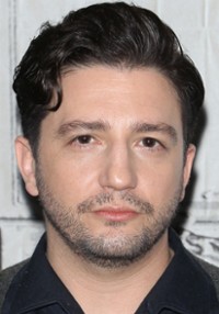 John Magaro 