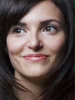 Amy Cole V