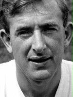 Danny Blanchflower / 