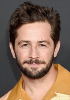 Michael Angarano / Freddie